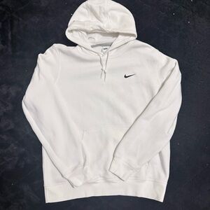 Nike Sportswear Club Fleece Pullover Hoodie in white